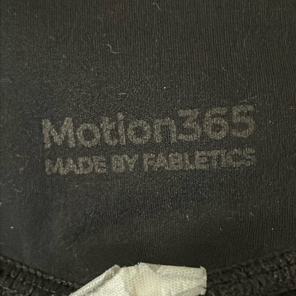 Fabletics Women’s Motion365 Leggings Medium Black High Rise Trinity Mid-Rise 7/8 - Picture 10 of 15